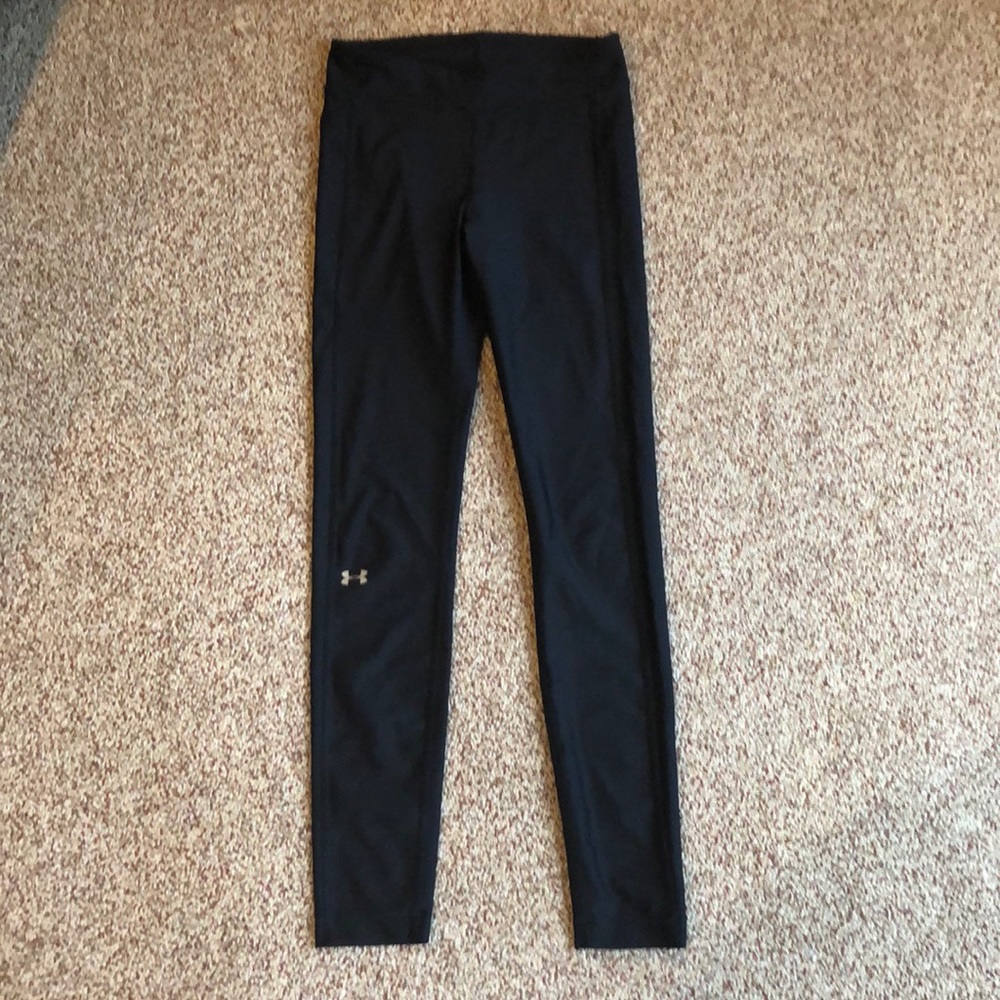 Black under armour leggings!